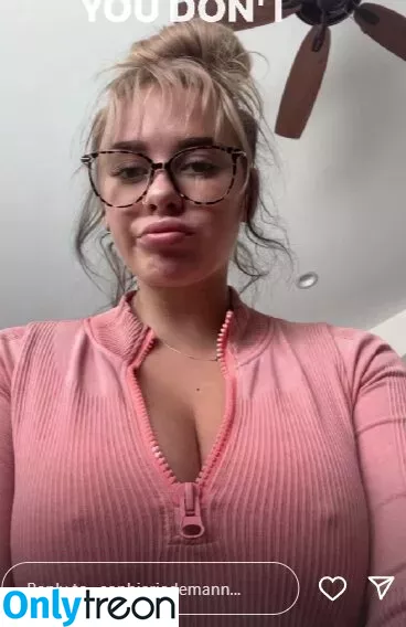 Sophie Riedemann nude photo #0300 (Sophuckingone / _sophieriedemann)