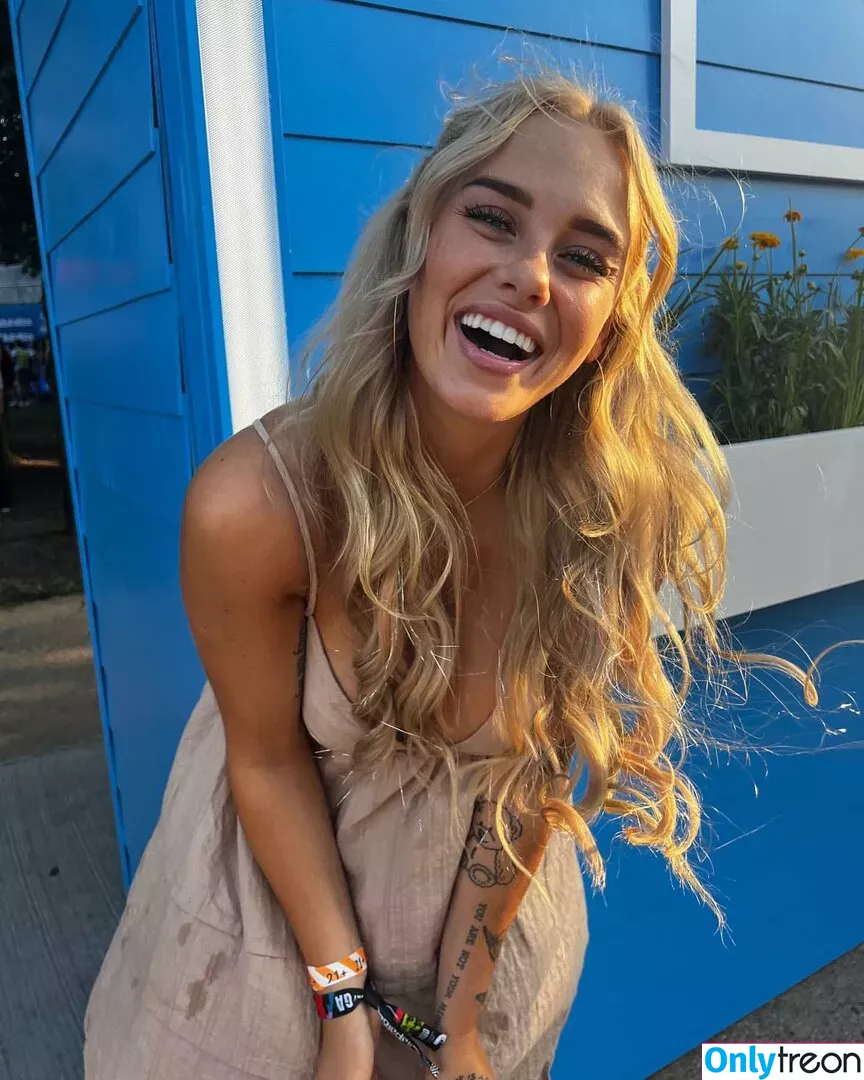 Sophie Riedemann nude photo #0487 (Sophuckingone / _sophieriedemann)
