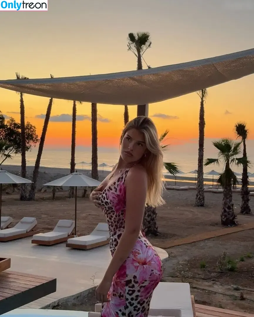 Sophie Schnur nude photo #0477 (sophie.schnr)