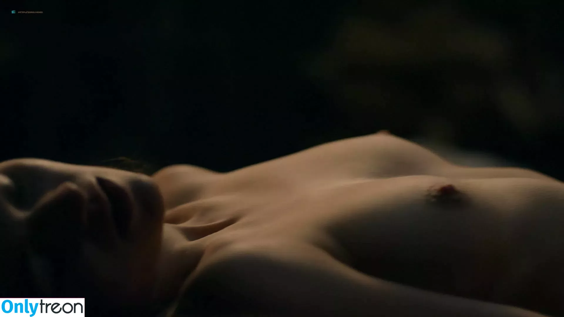 Sophie Skelton nude photo #0032 (sophie.skelton)