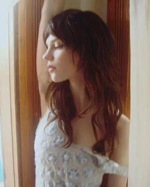 Sophie Thatcher / soapy.t / sophie_thatcher nude photo #0504