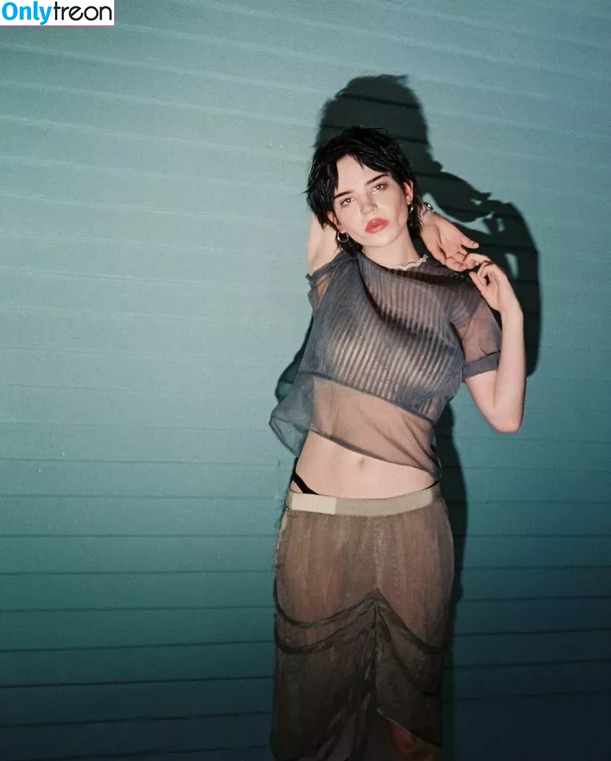 Sophie Thatcher голая photo #0085 (soapy.t / sophie_thatcher)