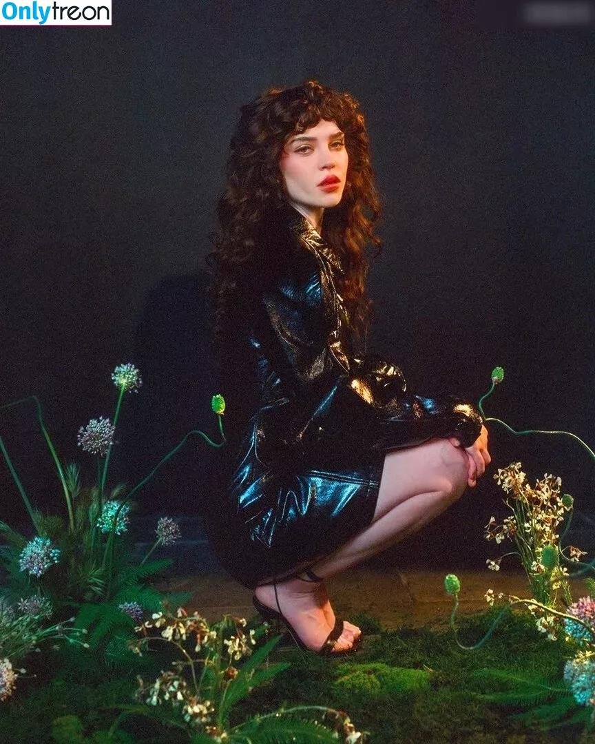 Sophie Thatcher голая photo #0163 (soapy.t / sophie_thatcher)