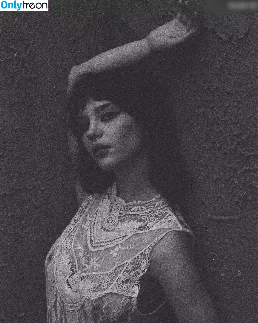 Sophie Thatcher голая photo #0167 (soapy.t / sophie_thatcher)