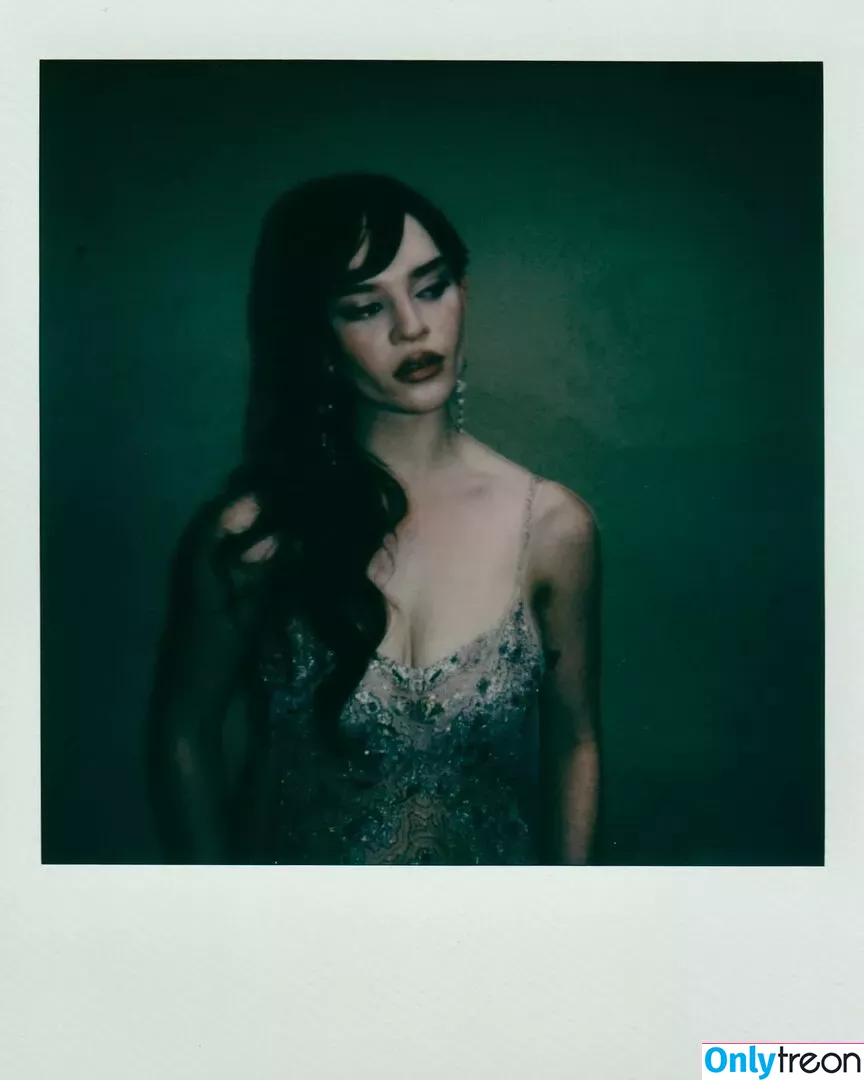 Sophie Thatcher голая photo #0266 (soapy.t / sophie_thatcher)
