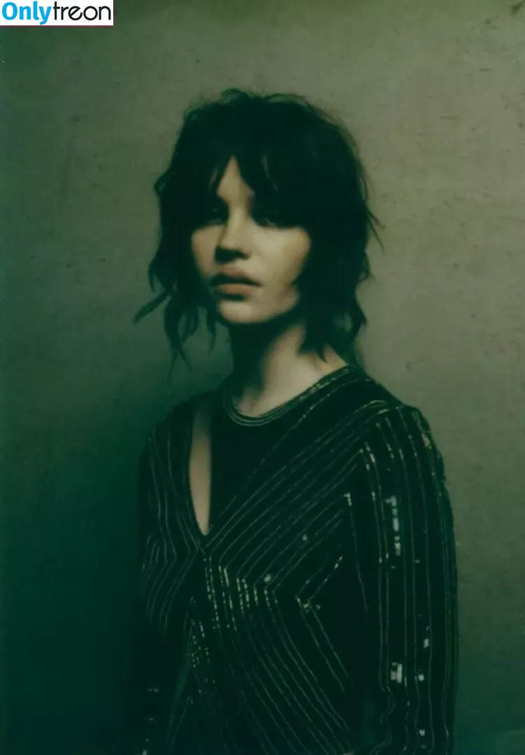 Sophie Thatcher голая photo #0311 (soapy.t / sophie_thatcher)
