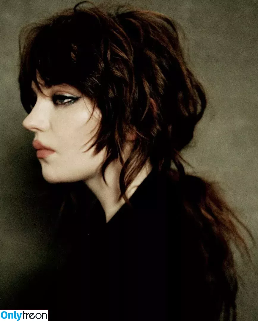 Sophie Thatcher голая photo #0334 (soapy.t / sophie_thatcher)