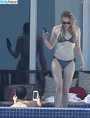 Sophie Turner / sexysophieturner / sophiet nude photo #0347