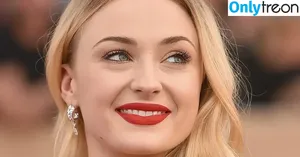 Sophie Turner / sexysophieturner / sophiet nude photo #0452