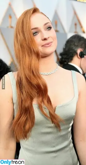Sophie Turner / sexysophieturner / sophiet nude photo #0458