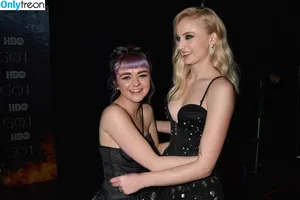 Sophie Turner / sexysophieturner / sophiet nude photo #0459