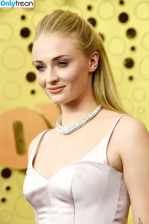 Sophie Turner / sexysophieturner / sophiet фото голая #0464
