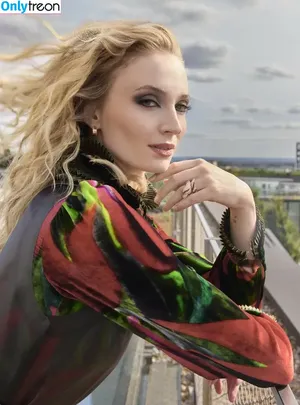Sophie Turner / sexysophieturner / sophiet nude photo #0550