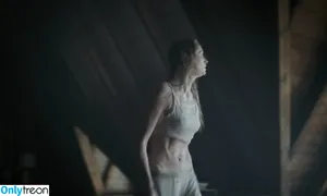 Sophie Turner / sexysophieturner / sophiet nude photo #0575