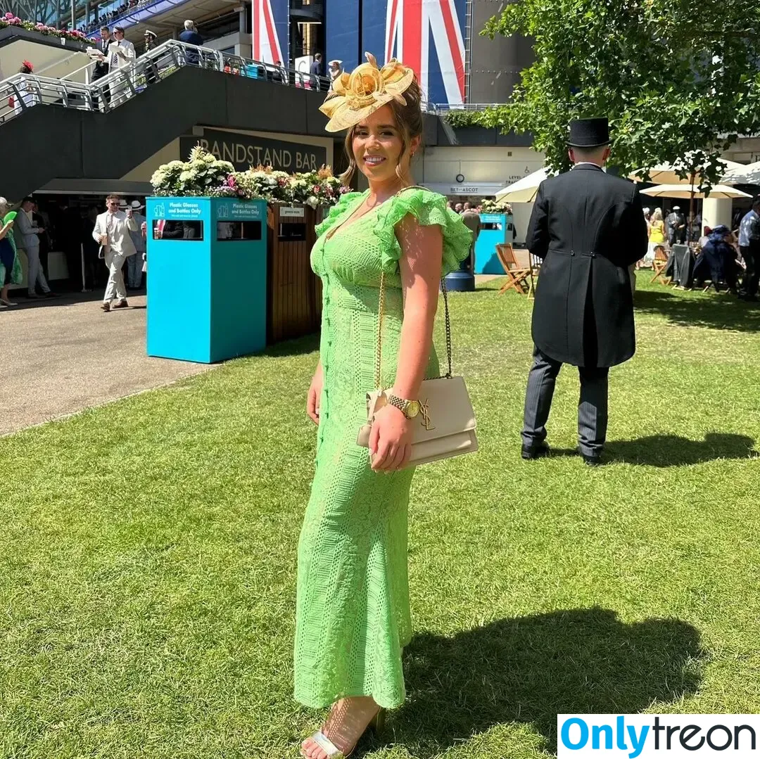 Sophie Williams голая photo #0003 (pleaseplease8 / sophiewilliamsofficial)
