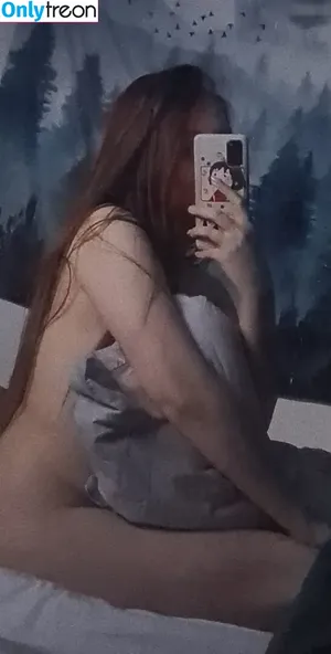 sophieakatinyera / LittleF1reFiy nude photo #0002