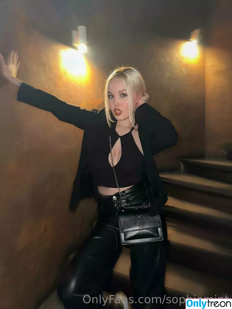 sophiebbface голая photo #0018 (sophiebaverstock)
