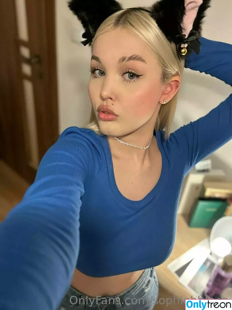 sophiebbface голая photo #0034 (sophiebaverstock)
