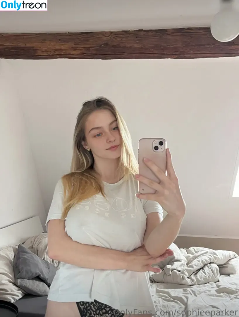 SophieeParker nude photo #0017 (SophieeParker)