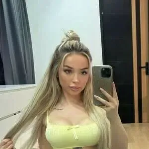 sophielouise1x / sophielouise.x1 фото голая #0010