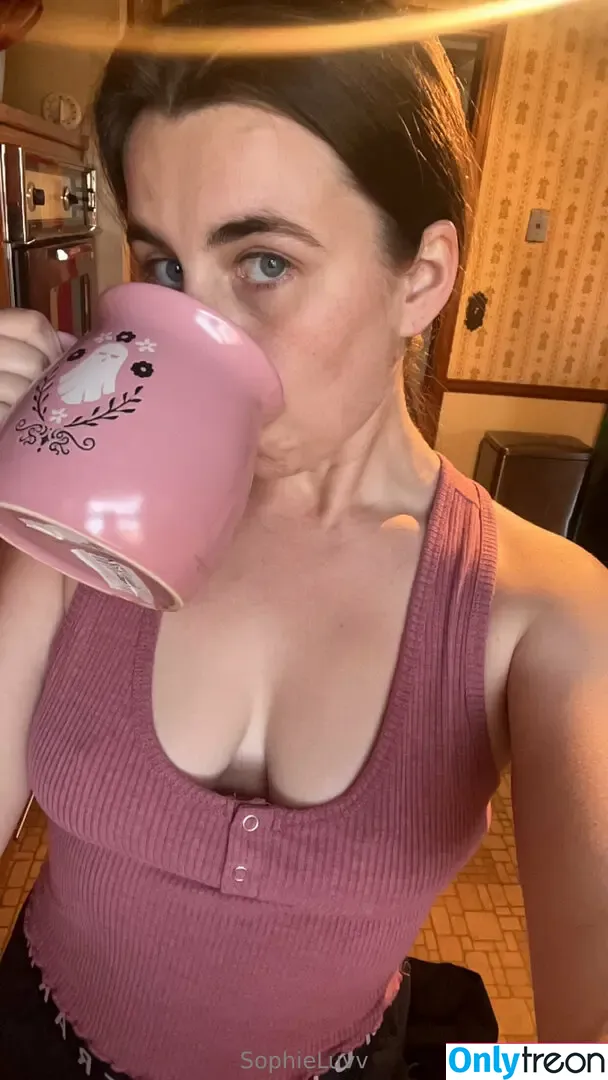 sophieluvv nude photo #0025 (sophieluv)