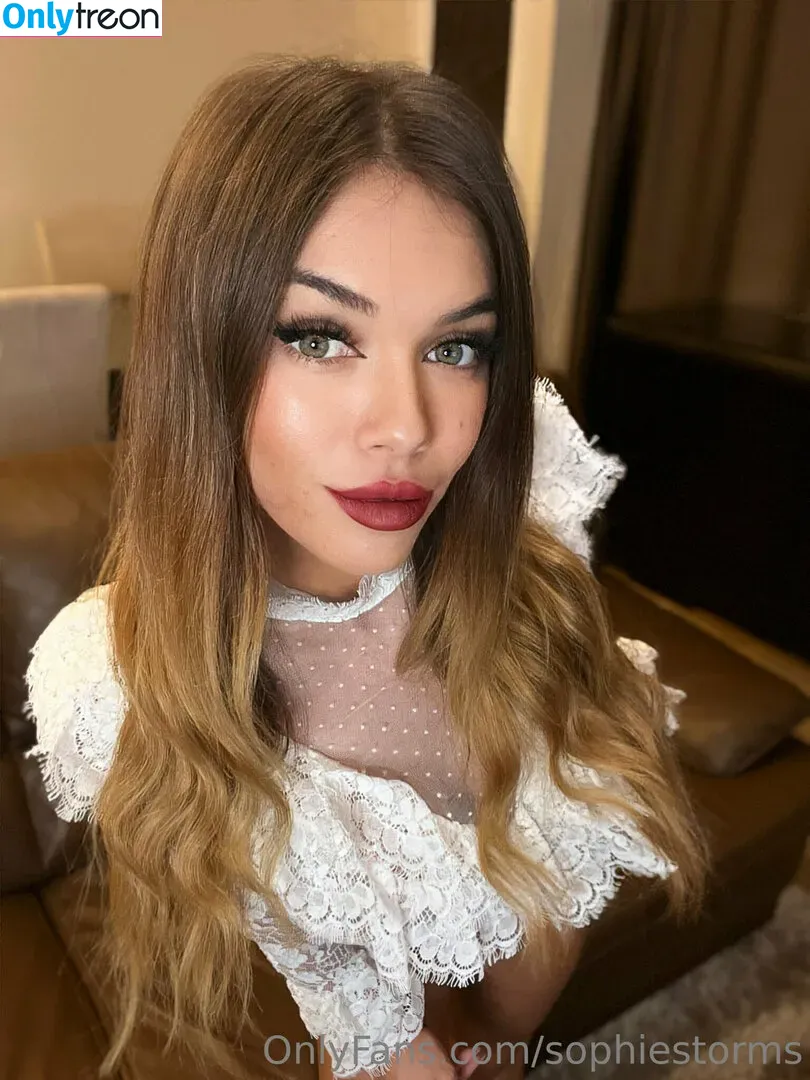 sophiestorms nude photo #0143 (hereisssophie)
