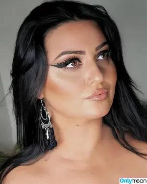 Sopo Shariqadze / soposhariqadze nude photo #0017