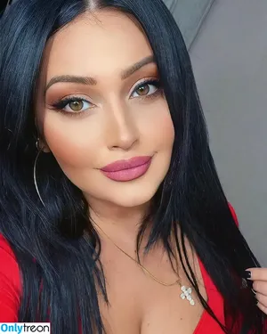 Sopo Shariqadze / soposhariqadze nude photo #0032