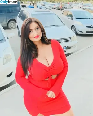 Sopo Shariqadze / soposhariqadze nude photo #0049