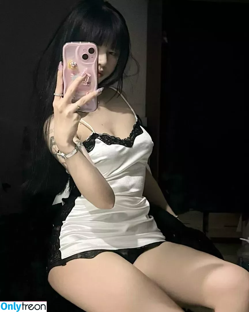 sorrylylyy nude photo #0028 (sorrylylyy)