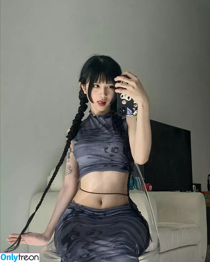 sorrylylyy nude photo #0050 (sorrylylyy)