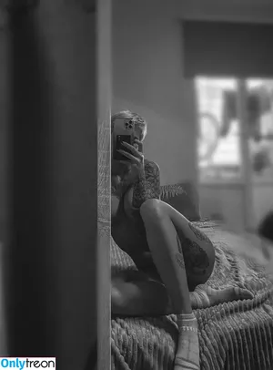 sosiskapirata / 283815204 nude photo #0001