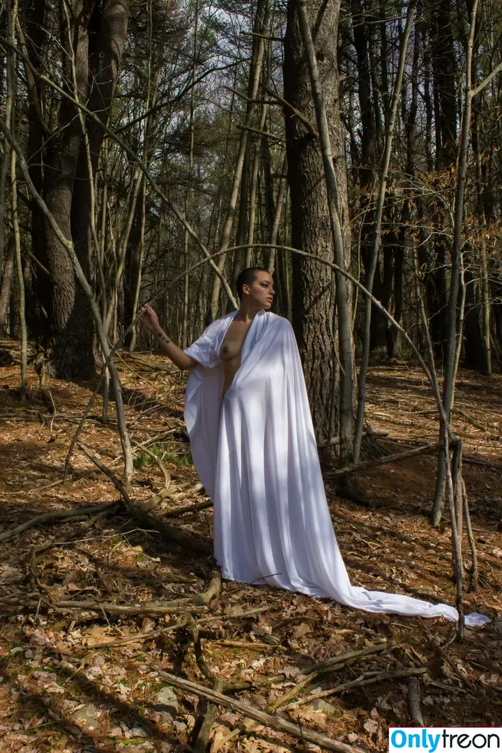soulthundre голая photo #0018 (castel / janeese / thundre)