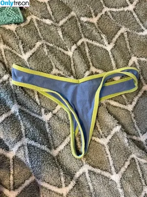 sourskittles27 / aheckingheck nude photo #0003