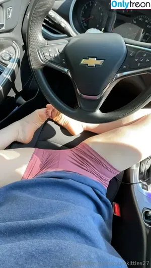 sourskittles27 / aheckingheck nude photo #0006