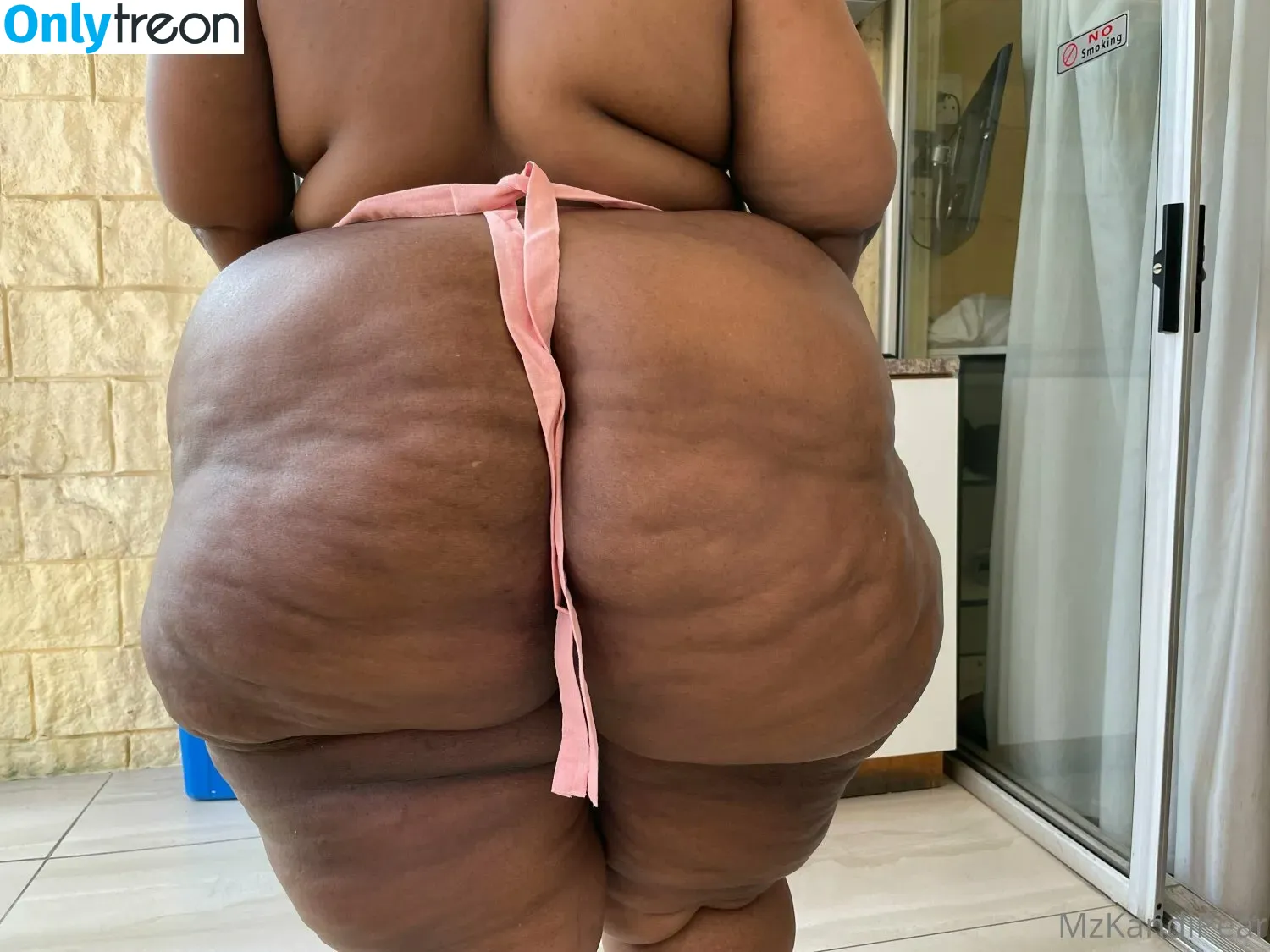 South African Thick nude photo #0028 (african.babez / the_real_liso)