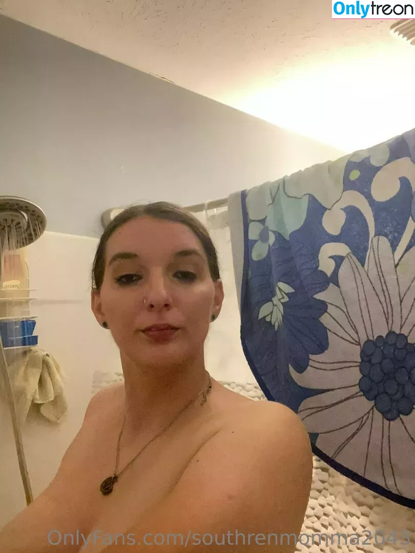 southrenmomma2043 nude photo #0009 (r_o_w_z)
