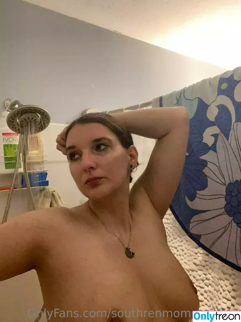 southrenmomma2043 nude photo #0010 (r_o_w_z)