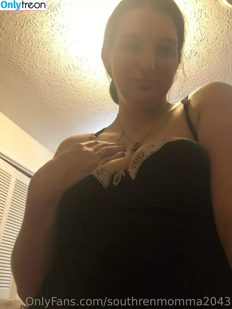 southrenmomma2043 nude photo #0051 (r_o_w_z)