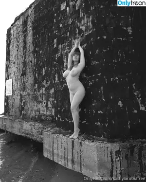 spanishxbarbiiefree / spanishbarbii3 nude photo #0009