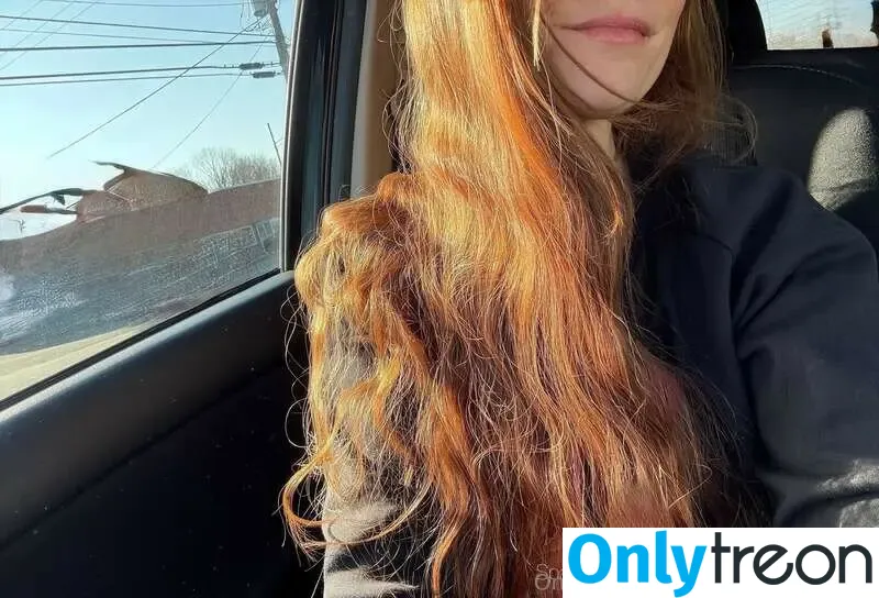 Spankmyassredd голая photo #0051 (spankmyassredd_)