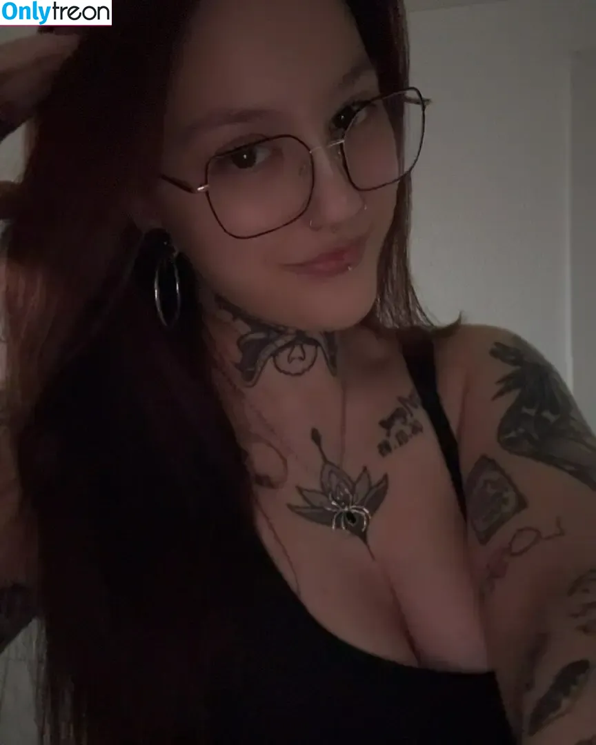sparkle_baby nude photo #0001 (bloodycarryyy / bloodycarryyy_backup)