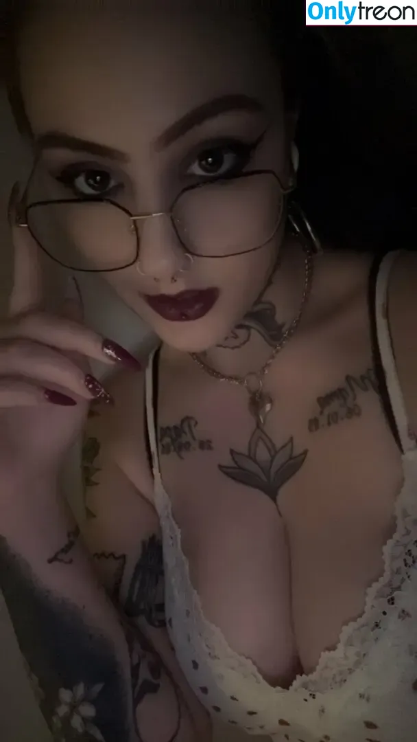 sparkle_baby nude photo #0003 (bloodycarryyy / bloodycarryyy_backup)