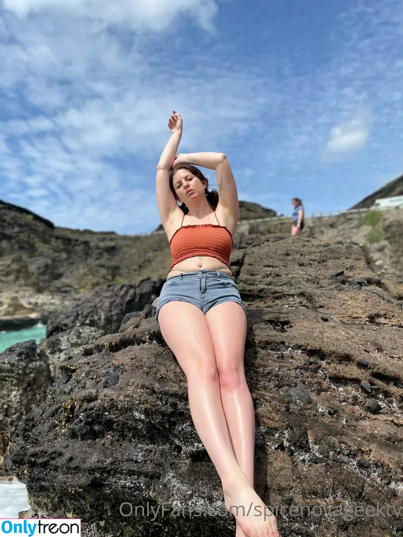 spicenovageektv nude photo #0015 (spicenova.0)