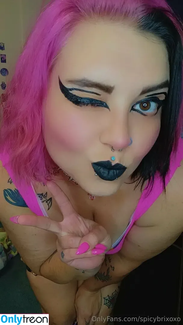 spicybrixoxo nude photo #0017 (spicybrixoxo)
