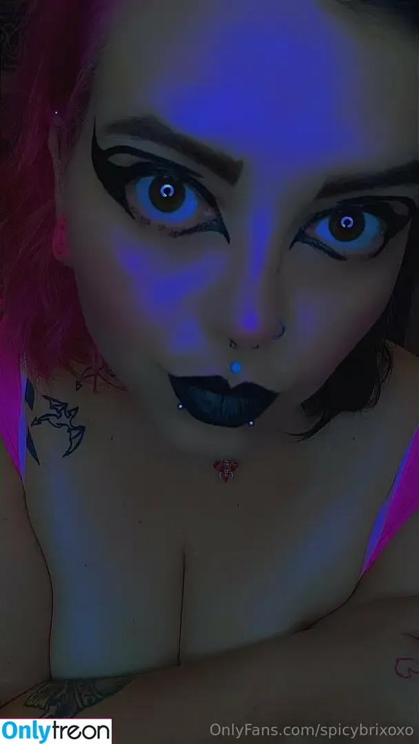 spicybrixoxo nude photo #0020 (spicybrixoxo)