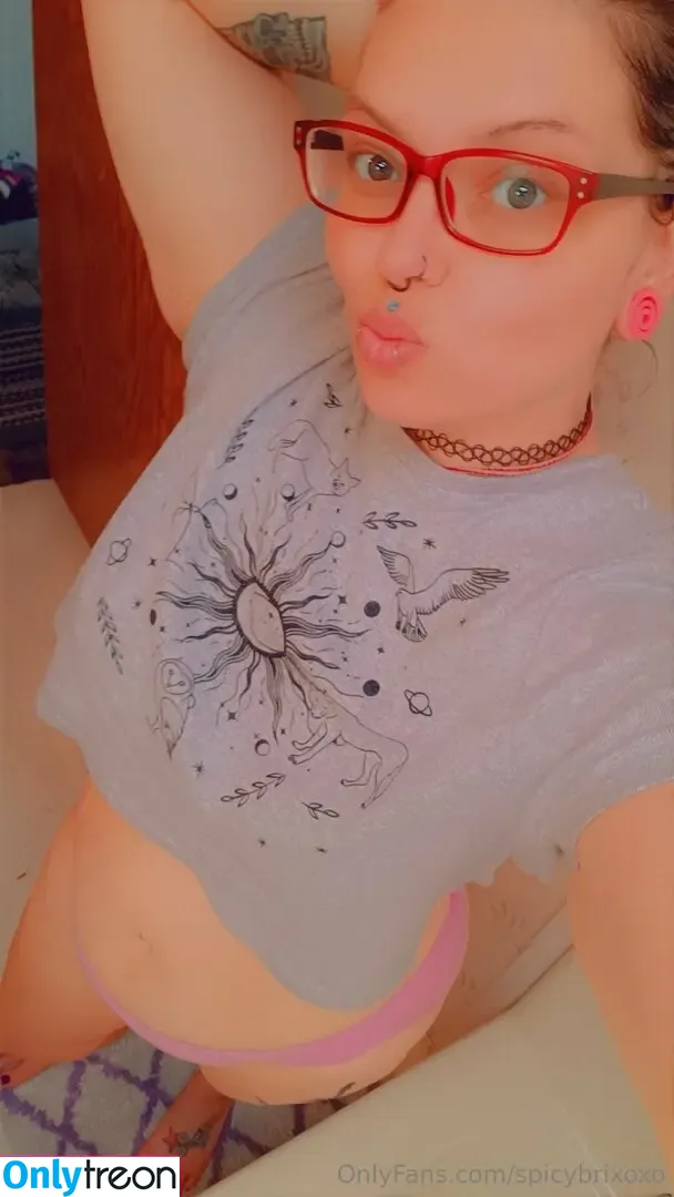 spicybrixoxo nude photo #0026 (spicybrixoxo)