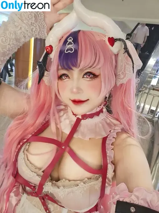 SpicyEbi nude photo #0003 (Spicy Ebi / spicy.ebiii / spicyebiii / spicygabi)