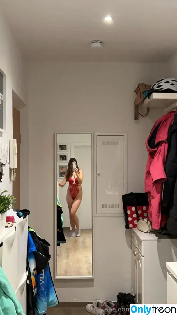Spicyemma голая photo #0004 (Spicyemma)