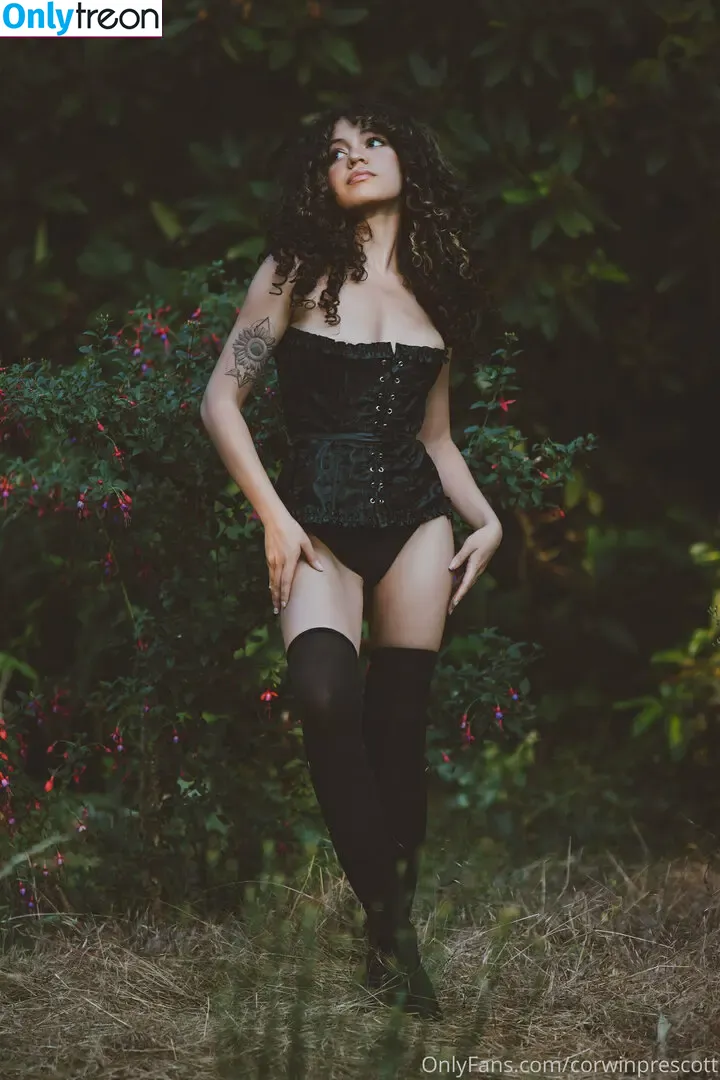 Spicymarii nude photo #0225 (lilfairymari / spicymari)
